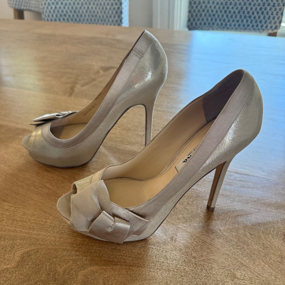 Nina Special Occasion Mari Gold Peeptoe Bow Pumps